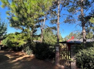 Quinta vacacional de 8 ambientes, Baradero · Quinta Vacacional con 3 Dorm. de 2550 m² en Venta en Baradero