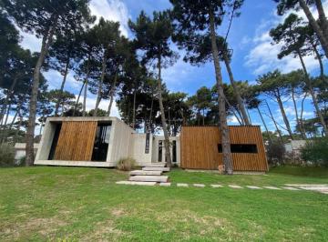 Casa · 994m² · 4 Ambientes · Venta de Casa 4 Ambientes en Barrio Alamos, Pinamar