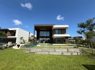 Casa · 550m² · 6 Ambientes · 4 Cocheras · Casa en Venta en El Yacht, Nordelta