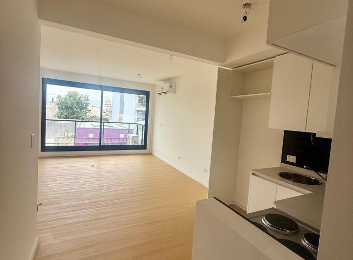 Increíble 1 1/2 Ambiente Divisible a Estrenar Al Frente | Full Amenities