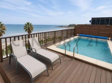 Departamento · 112m² · 8 Ambientes · 1 Cochera · Venta Apartamento Buceo Frente Al Mar, 3 Dor, Balcon, Garage, Piscina Climatizada