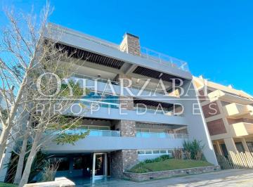 Departamento · 120m² · 3 Ambientes · 1 Cochera · Departamento en Alquiler