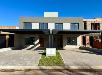 Casa de 5 ambientes, Córdoba · Venta - Duplex Categoria 3 Dorm 3 Bañ - Pileta - Docta Etapa 2