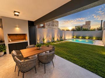 Casa de 5 ambientes, Córdoba · Venta - Docta Etapa 2 - Duplex 3 Dorm 3 Bañ - Pileta - Categoria