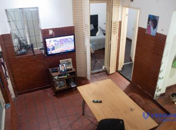 PH · 86m² · 4 Ambientes · Venta PH en Mataderos!