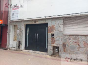 Departamento · 52m² · 3 Ambientes · PH a Reciclar con Parque Propio.