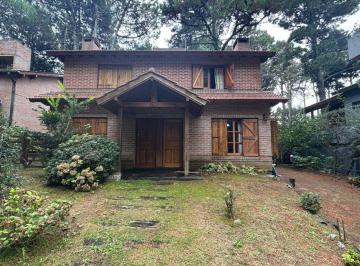 Casa de 3 ambientes, Costa del Este · Amplio Dúplex en Costa del Este con Parrilla y Galpón Sobre Margaritas