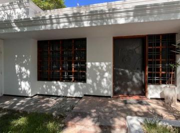 Casa de 4 ambientes, Godoy Cruz · Casa con 4 Dorm. en Alquiler en Bombal, Godoy Cruz