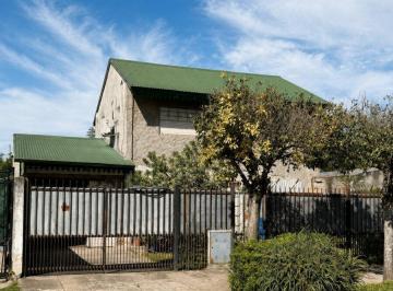 Casa · 167m² · 4 Ambientes · 1 Cochera · Venta Casa 4 Ambientes en Matheu, Escobar