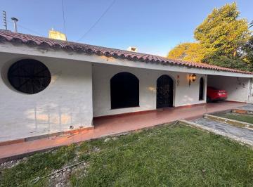 Casa de 7 ambientes, Córdoba · Casa en Venta 4 Dorm. | Villa Belgrano | Piscina + Quincho