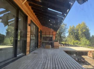 Casa · 150m² · 4 Ambientes · 2 Cocheras · Venta Casa San Martin de Los Andes. Chapelco Golf