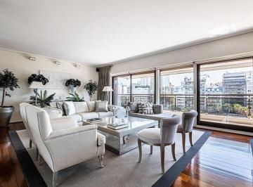 Departamento · 200m² · 4 Ambientes · 2 Cocheras · Carlos Pellegrini y Arroyo. Living y Comedor, 3 Dorm.. 2 Cocheras. a Estrenar.
