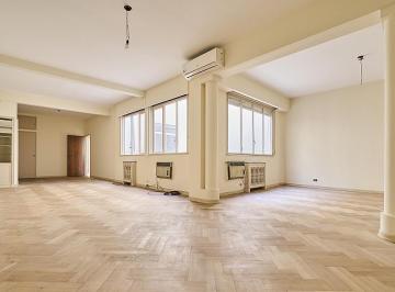 Departamento · 178m² · 4 Ambientes · Departamento 4 Ambientes Semipiso Muy Buen Estado Balcon Al Frente en Recoleta