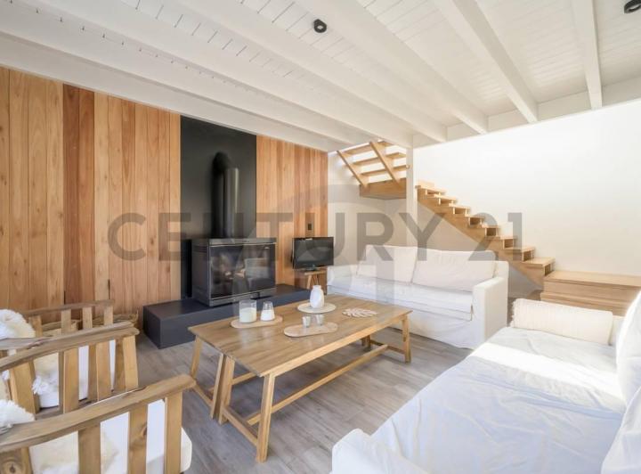 Casa · 230m² · 5 Ambientes