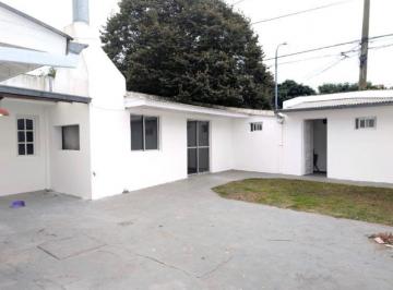 Imagen1 · Chalet Tres Ambientes con Quincho y Patio.