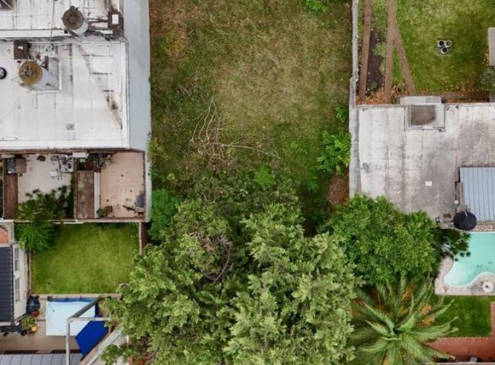 Terreno · 581m²
