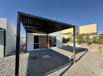 Casa · 50m² · 3 Ambientes · 1 Cochera · Casa de 2 Dorm. a Estrenar en Venta
