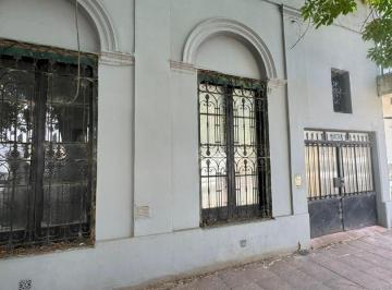Casa · 140m² · 4 Ambientes · 1 Cochera · Casa en Calle 24 Entre 17 y 15 - Para Refaccionar ¡Retasada!