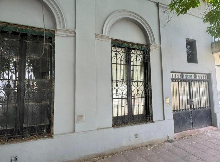 Casa · 140m² · 4 Ambientes · 1 Cochera