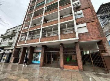 Departamento de 2 ambientes, Avellaneda · Departamento de 2 Ambientes Sobre Av Mitre