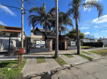 Casa · 110m² · 3 Ambientes · 2 Cocheras · Casa en Ituzaingó Sur