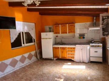 Casa · 150m² · 4 Dormitorios · 2 Cocheras · Buscás Casa Para Vivir y Que Te Genere Ingresos?es Tu Oportunidad