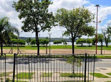 Departamento · 85m² · 2 Dormitorios · 2 Cocheras · Dúplex de 2 Dorm. Sobre Costanera, con Vista Al Lago