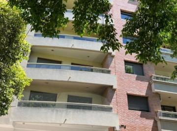 Departamento · 41m² · 2 Ambientes · 1 Cochera · La Plata - Dos Ambientes con Cochera - Muy Luminoso!