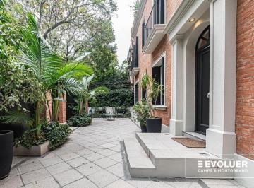 Casa · 363m² · 7 Ambientes · 2 Cocheras · Venta Casa 3 Dorm., Family Room, Dependencia, Terraza en Barrio Parque