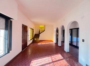 Casa · 206m² · 5 Ambientes · 1 Cochera · Casa 5 Ambientes Ramos Mejía Solo Apto Profesional