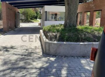 Terreno · 602m² · Lote en Venta en Villa Elisa.