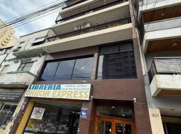 Departamento · 78m² · 3 Ambientes · 3 Ambientes con Depcias de Servicio Sobre Av Mitre
