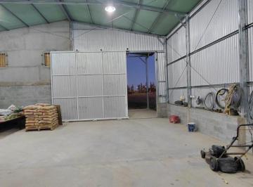 Bodega-Galpón · 2500m² · 3 Ambientes · Deposito + Oficina - Barrio Peumayen Plottier