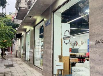 Local comercial de 1 ambiente, Balvanera · Excelente Local en Esquina Av Belgrano 2600 - Zona Mueblerias