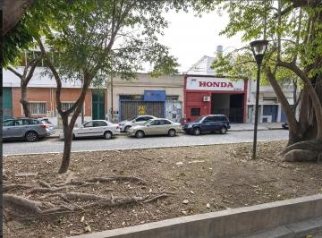 Local comercial · 600m² · Alquiler Deposito o Local Villa Ortuzar Boulevard Chorroarin