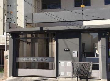 Departamento de 2 ambientes, Berazategui · Departamento Dos Ambientes con Cochera en Venta en Berazategui
