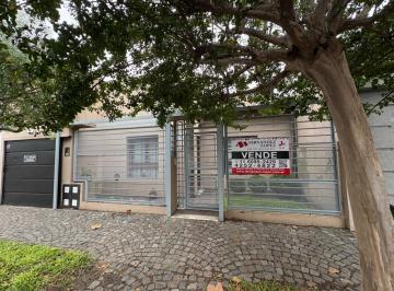 PH de 4 ambientes, Quilmes · Casa PH Al Frente Moderno y Luminoso