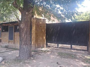 Casa · 120m² · 5 Ambientes · 2 Cocheras · Venta Casa 3 Ambientes con Local y Depto. en La Reja