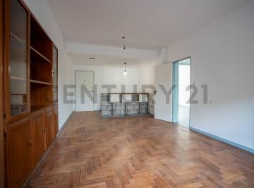 Departamento · 91m² · 4 Ambientes · Departamento de 3 Dorm. La Plata en Venta Apto Banco