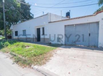 Casa , Santo Tomé · Venta Casa y 2 Locales Comerciales en Santo Tomé
