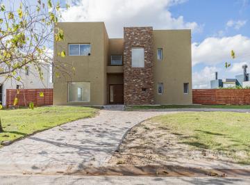 Casa · 174m² · 5 Ambientes · 2 Cocheras · Casa en Venta - Alquiler - Laguna - en El Canton - Maroto Propiedades