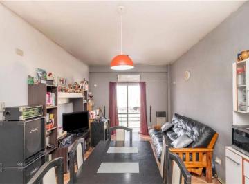 Departamento de 3 ambientes, Quilmes · Depto 3 Amb en Quilmes con Balcon y Cochera