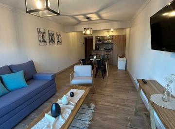 Departamento de 2 ambientes, San Carlos de Bariloche · Departamento Apto Turístico, Barrio Belgrano. Vista Al Lago!