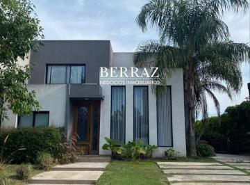 Casa · 191m² · 7 Ambientes · 2 Cocheras · Casa Venta 4 Dorm. Barrio Los Olivares 402 m² Pilar, Zona Norte