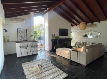 Casa · 170m² · 4 Ambientes · 1 Cochera · Excelente, Funcional y Hermosa Casa en Alquiler Temporario en Excelente Sector de La Horqueta.