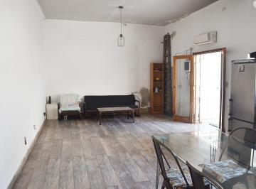 PH · 68m² · 3 Ambientes · PH en Flores