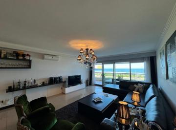 Foto1 · Apartamento en Venta de 4 Dorm. en Punta del Este, Playa Brava, Torre Lobos
