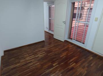 Oficina comercial · 45m² · 2 Ambientes · Alquiler en Nueva Córdoba 1 Dormitorio con Patio Ideal Vivienda U Oficina