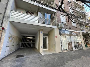 Garage · 8m² · Alquiler Cochera San Juan 3000 a m de Av Francia