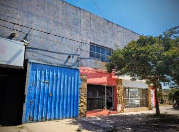 Bodega-Galpón · 730m² · Alquiler - Local Comercial y Amplio Deposito Sobre Ruta 33 Perez
